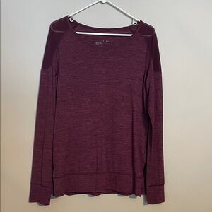 Reebok Womens Purple Long Sleeve Top with Mesh Shoulders